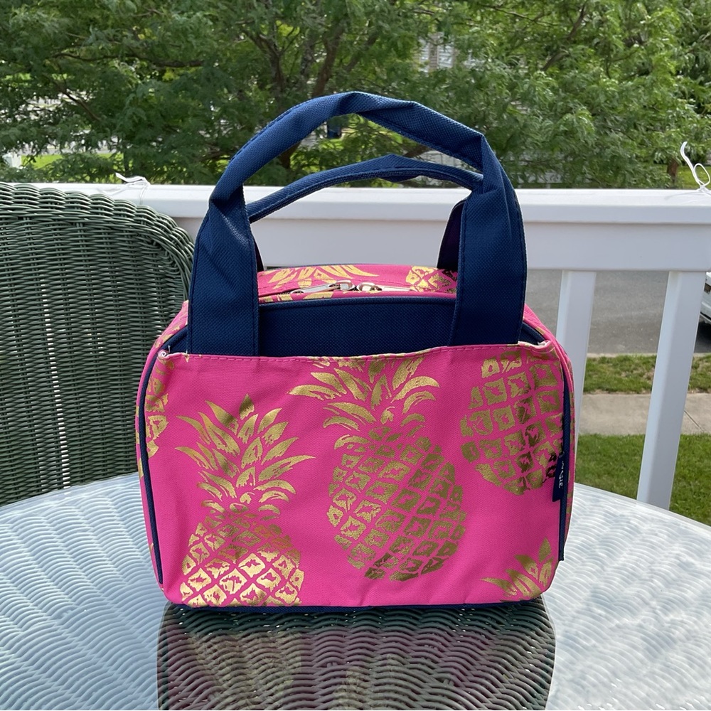 Vibrant Pink and Gold Ngil Pineapple Lunch Tote